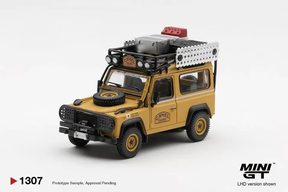 Land Rover Defender 90 Camel Trophy Borneo Team Japan